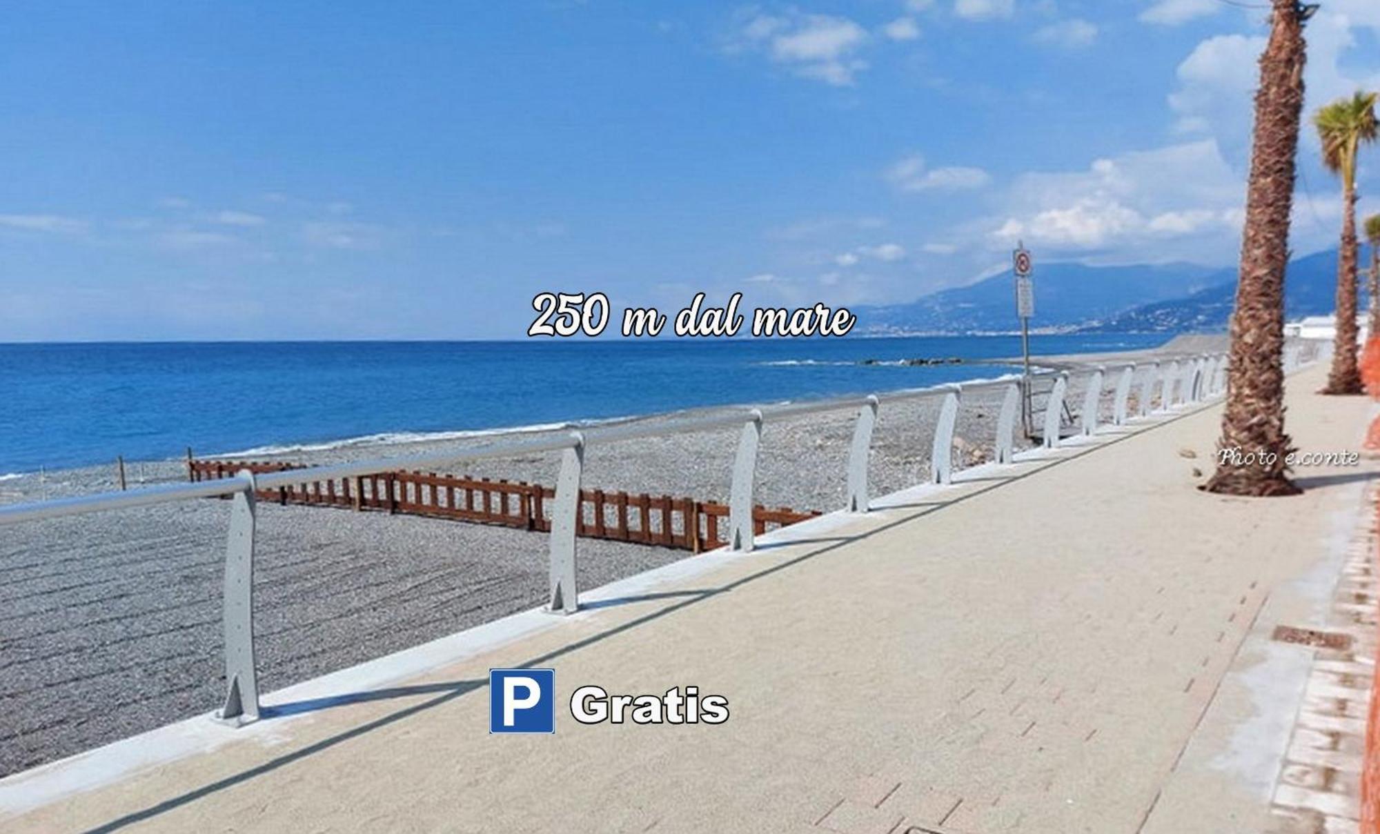 Casa Mare - 250M Dalla Spiaggia Apartment Валекрозия Екстериор снимка